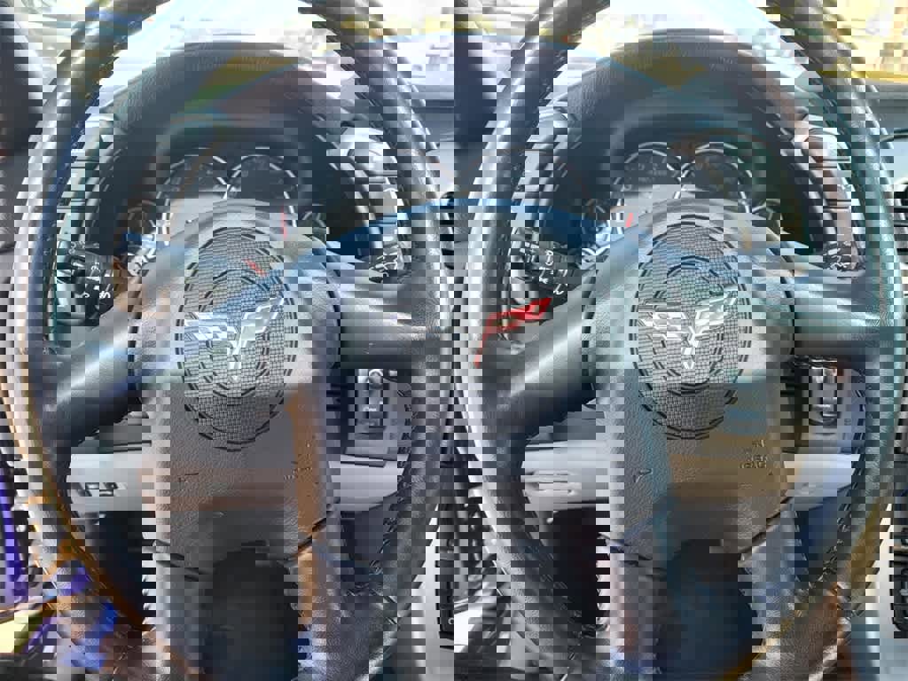 Used 2005 Chevrolet Corvette Coupe w/ Preferred Equipment Group image 21