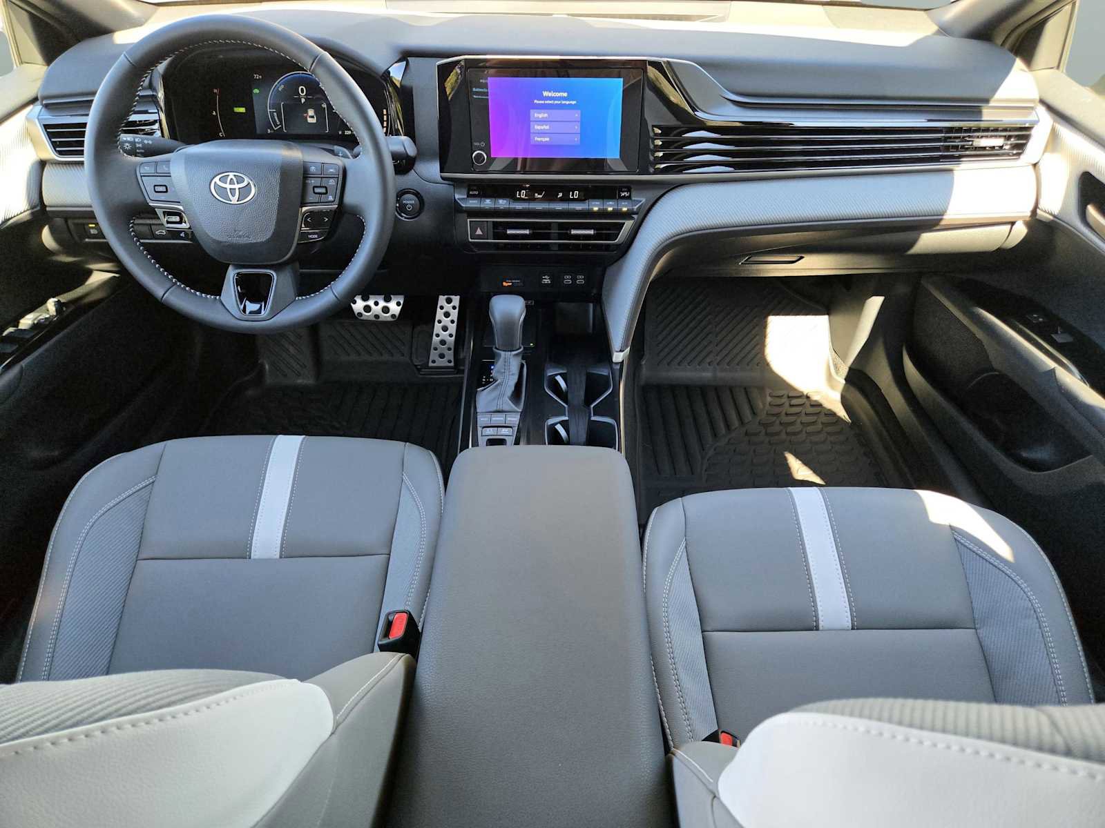 Used 2026 Toyota Camry SE w/ Convenience Package image 13