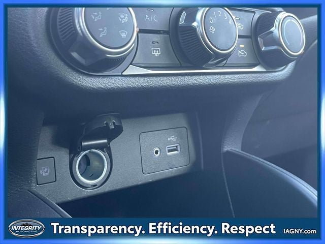Used 2025 Nissan Versa SV w/ Trunk Package FWD image 30