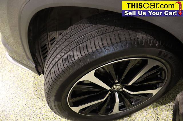 Used 2021 Toyota Highlander XSE image 30