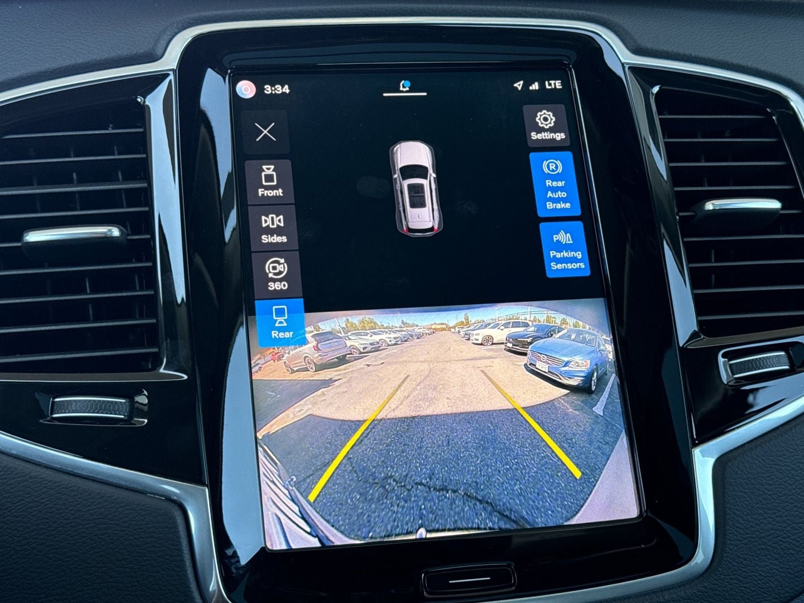 Certified 2023 Volvo XC90 T8 Ultimate AWD/4WD image 25