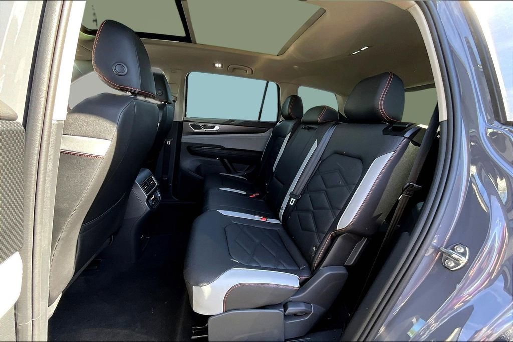 New 2026 Volkswagen Atlas Peak Edition image 22