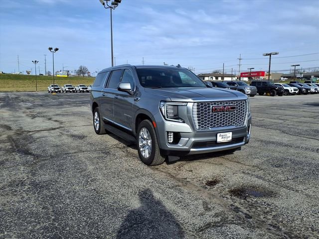 Used 2023 GMC Yukon XL Denali image 5