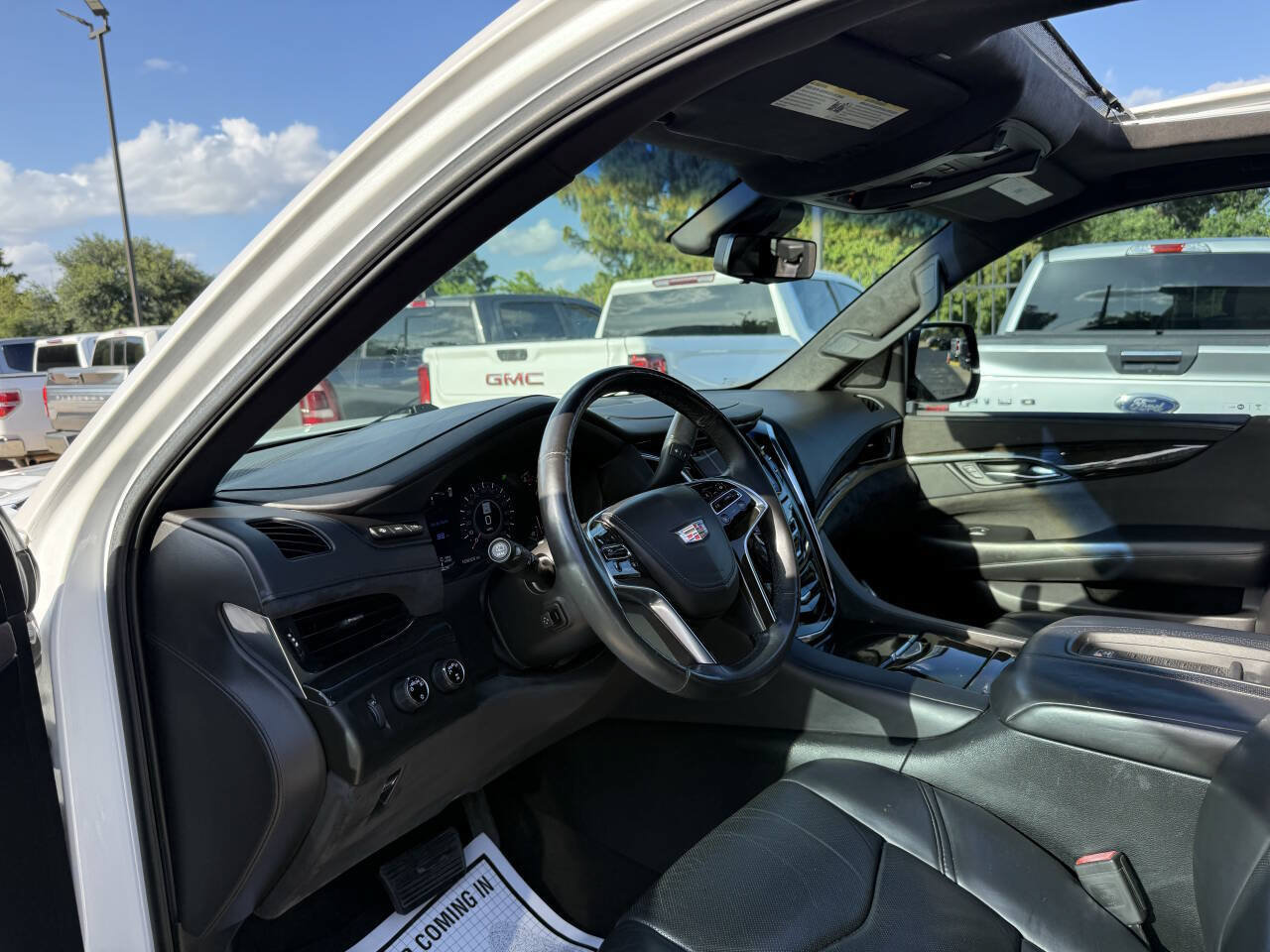Used 2017 Cadillac Escalade Platinum AWD/4WD image 6