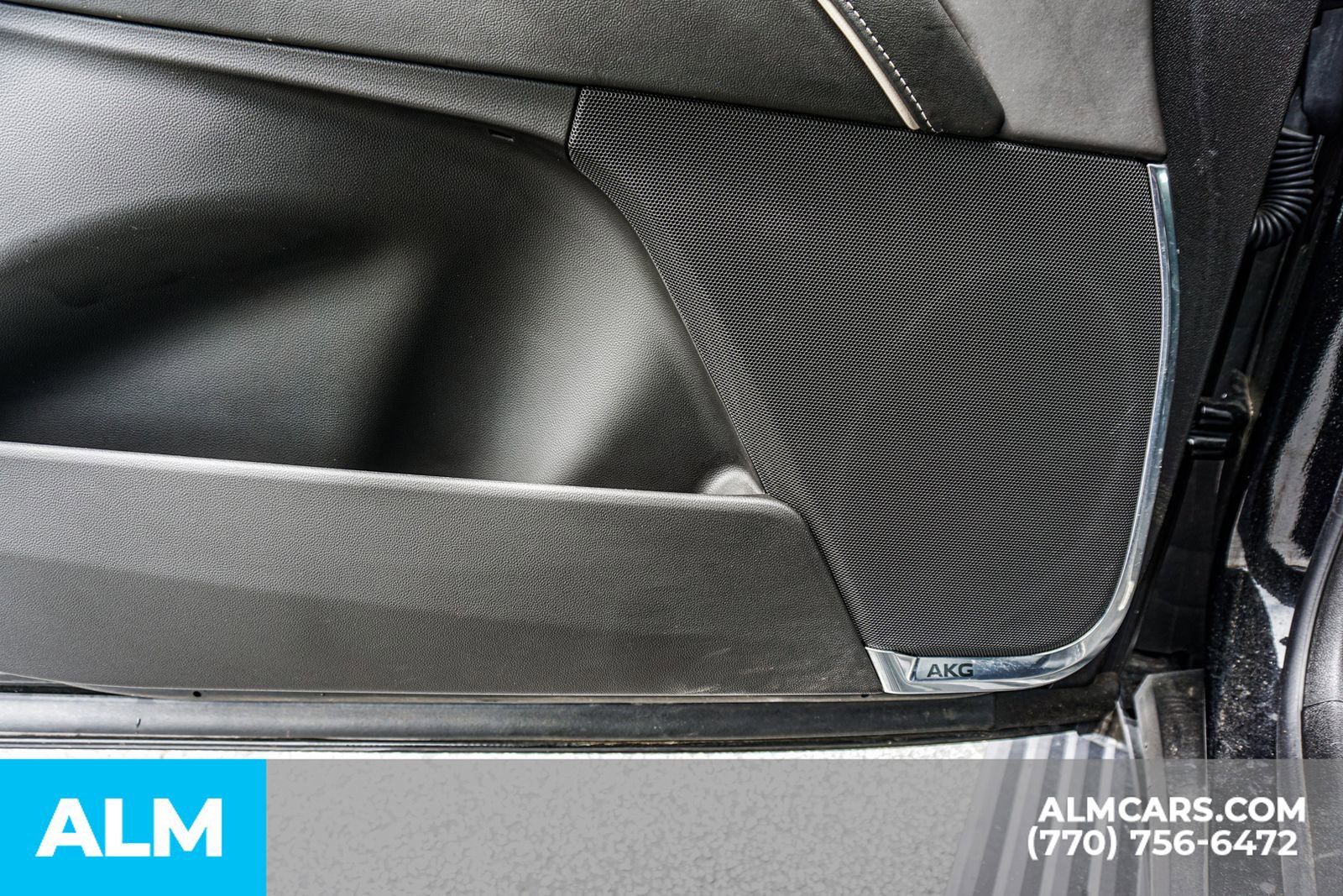 Used 2024 Cadillac Escalade ESV V AWD/4WD image 32