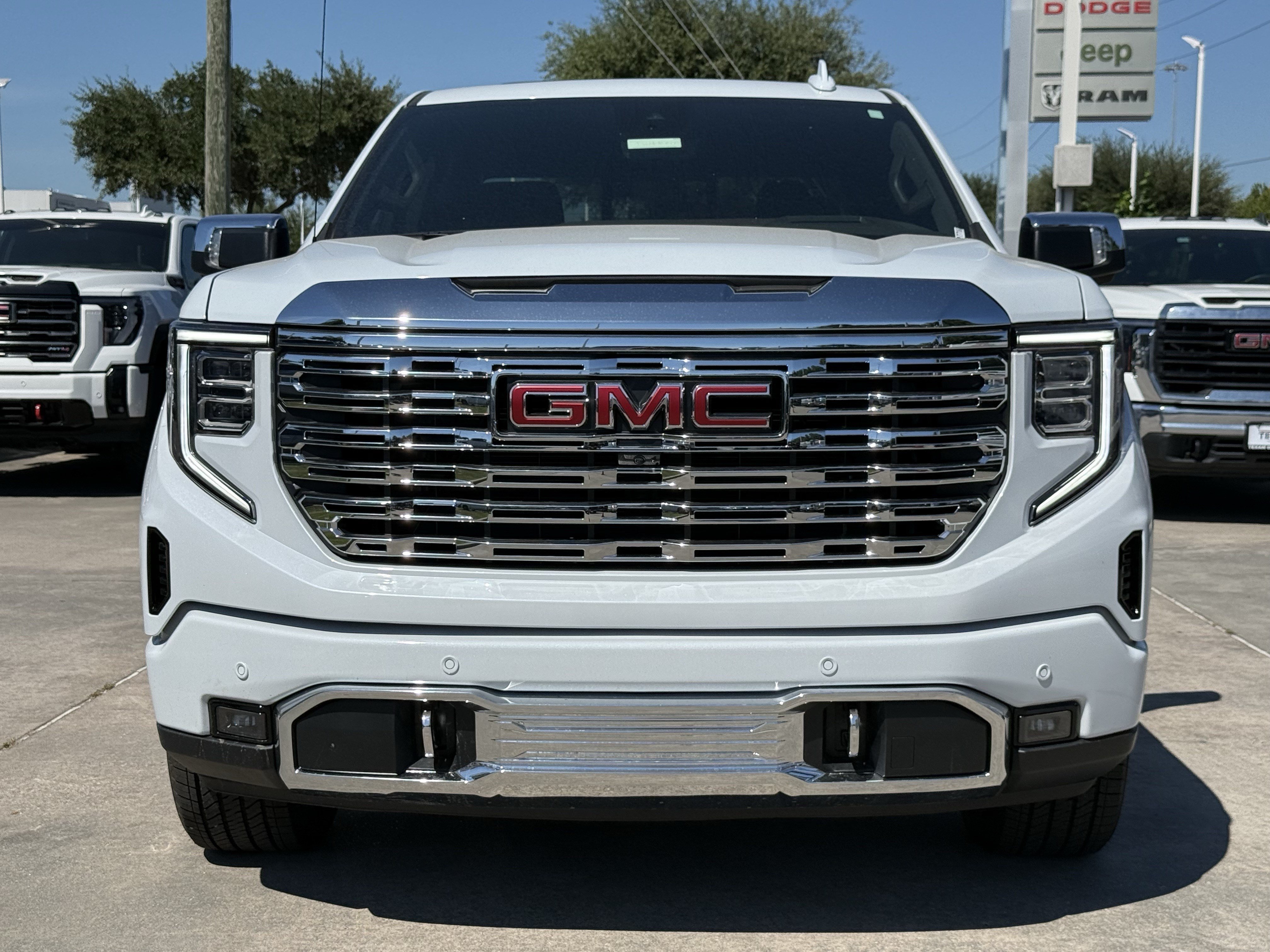 New 2026 GMC Sierra 1500 Denali w/ Denali Reserve Package RWD image 7