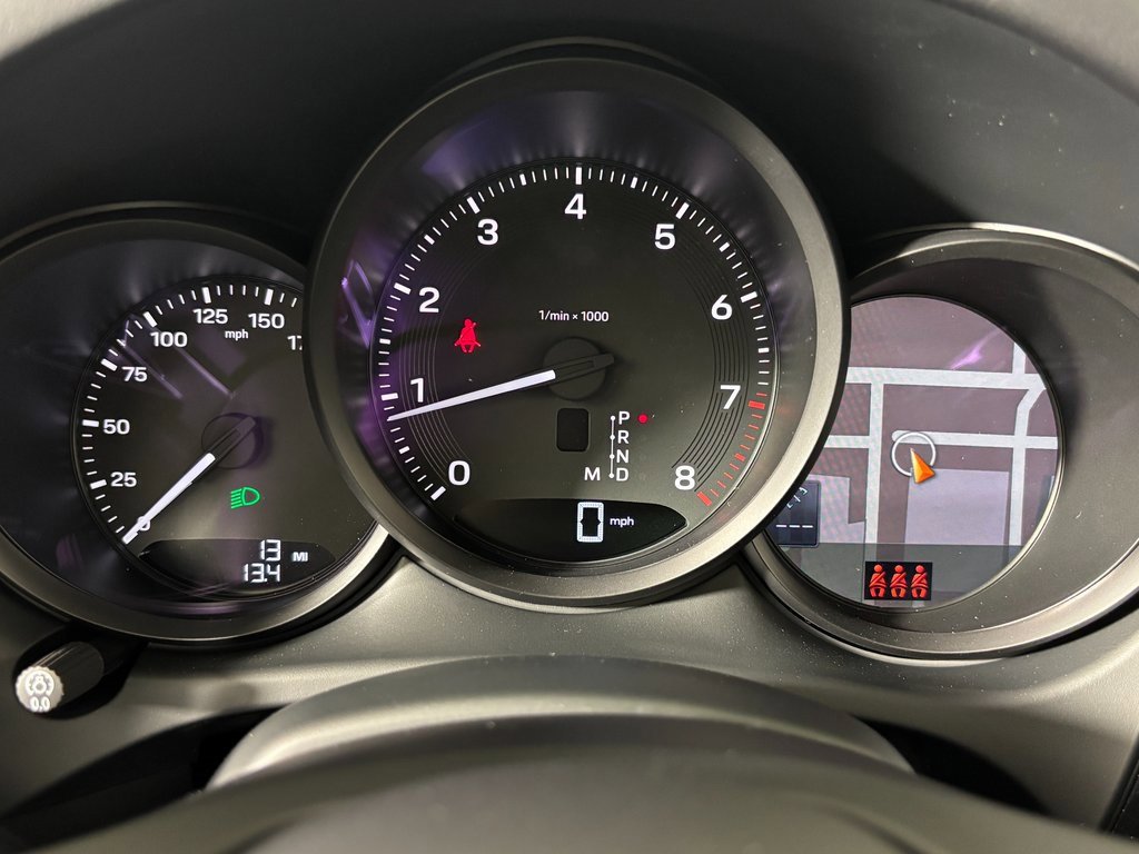 New 2026 Porsche Macan image 21