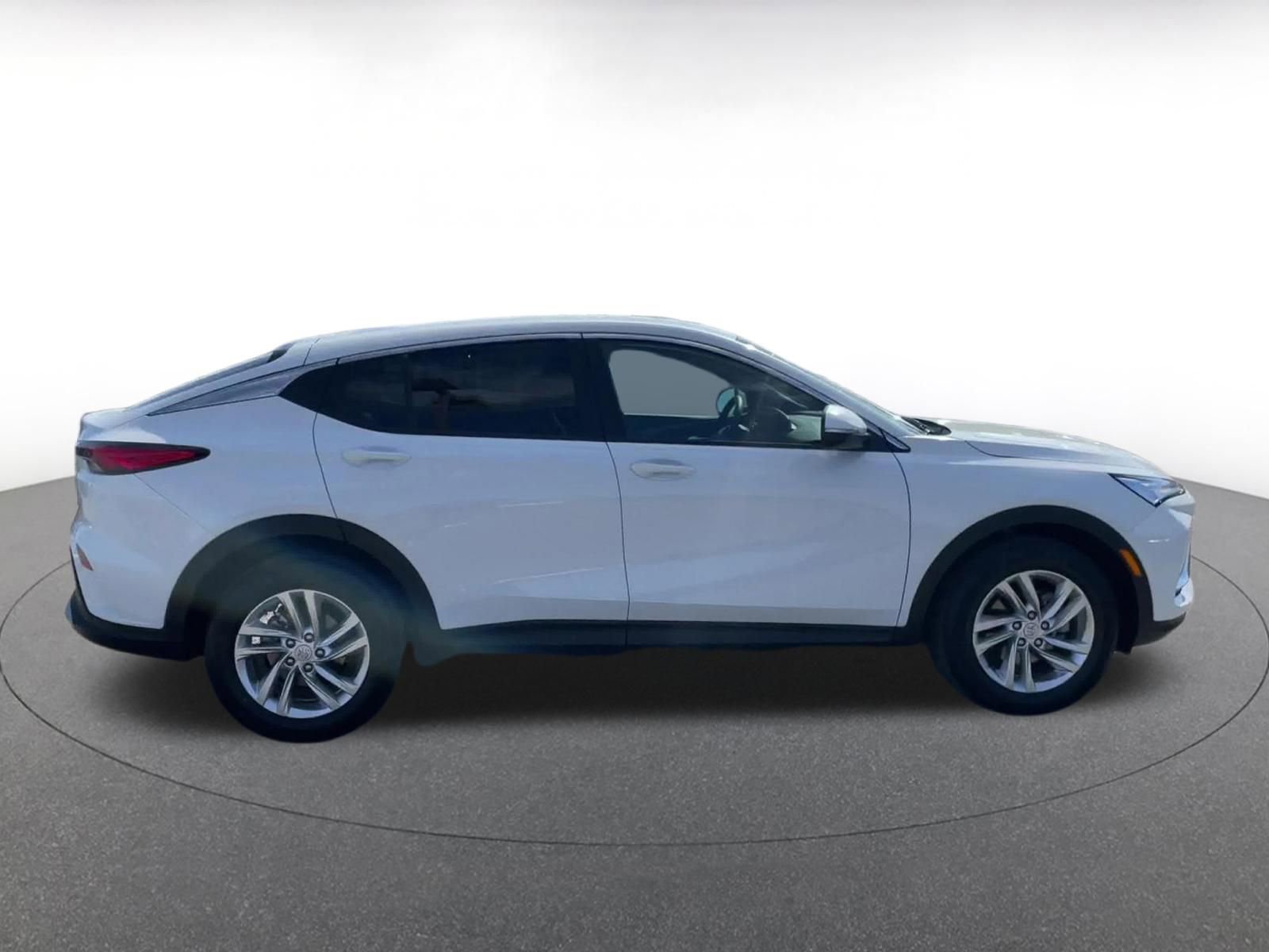 Used 2025 Buick Envista Preferred image 16