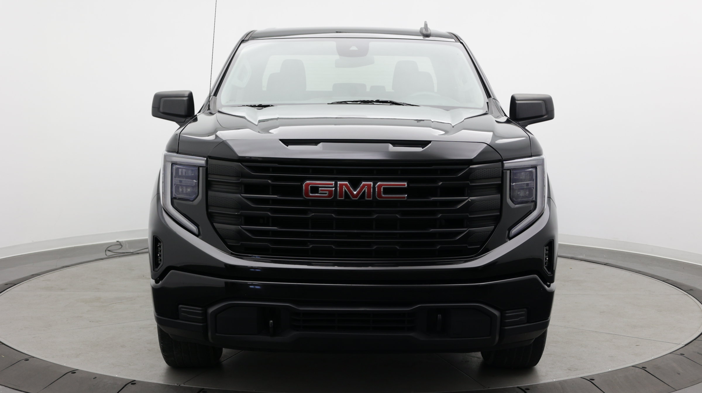 Used 2023 GMC Sierra 1500 Pro w/ Graphite Edition AWD/4WD image 2
