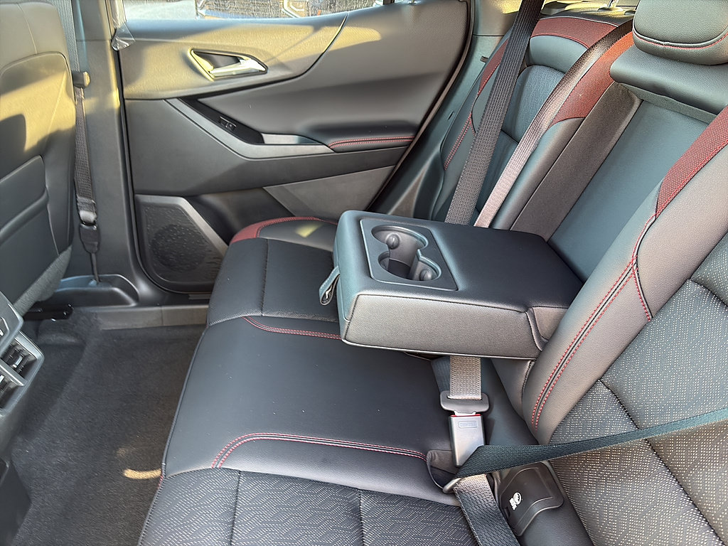 New 2027 Chevrolet Equinox RS w/ Convenience Package III FWD image 13