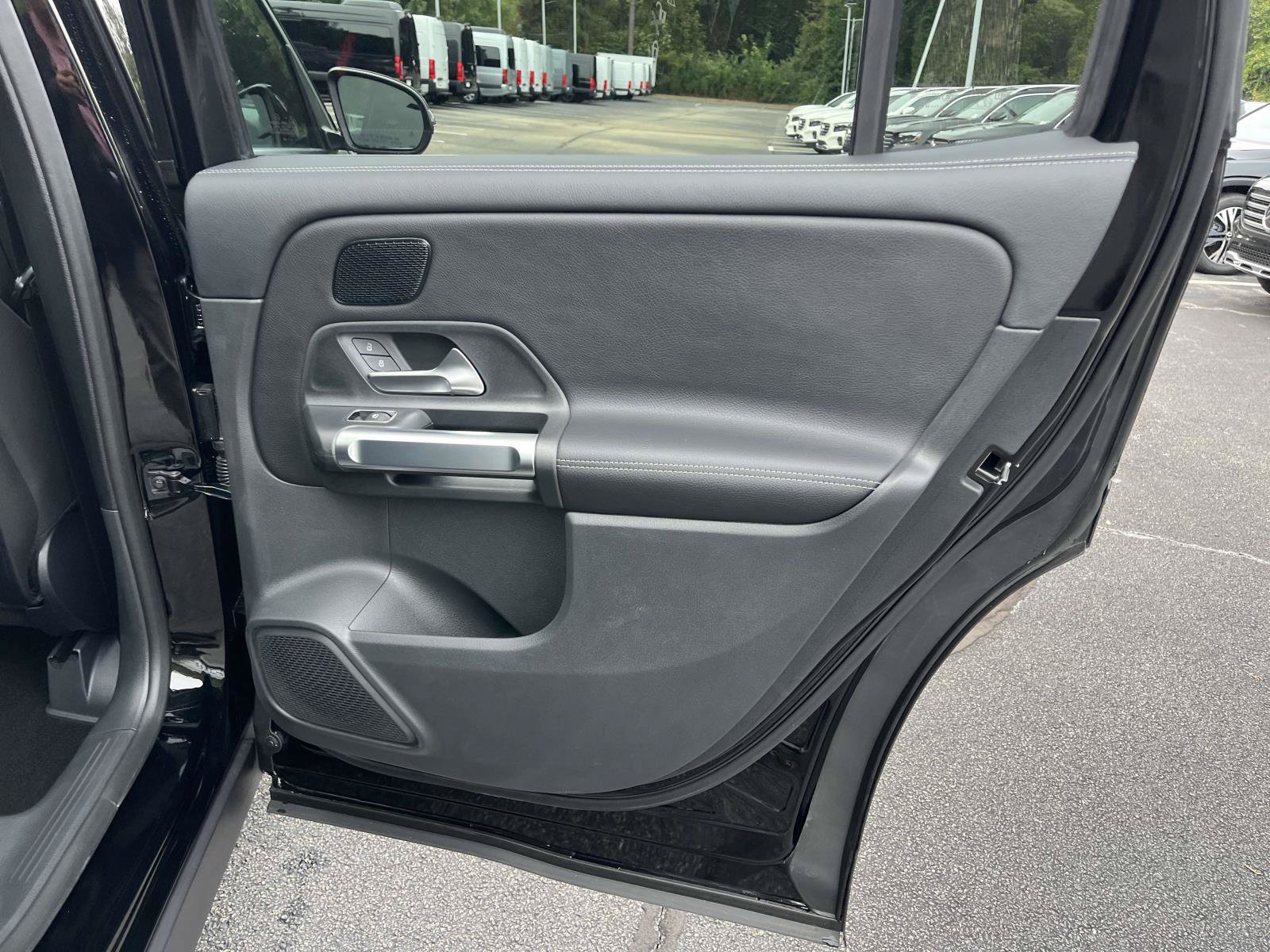 New 2026 Mercedes-Benz GLB 250 4MATIC image 38