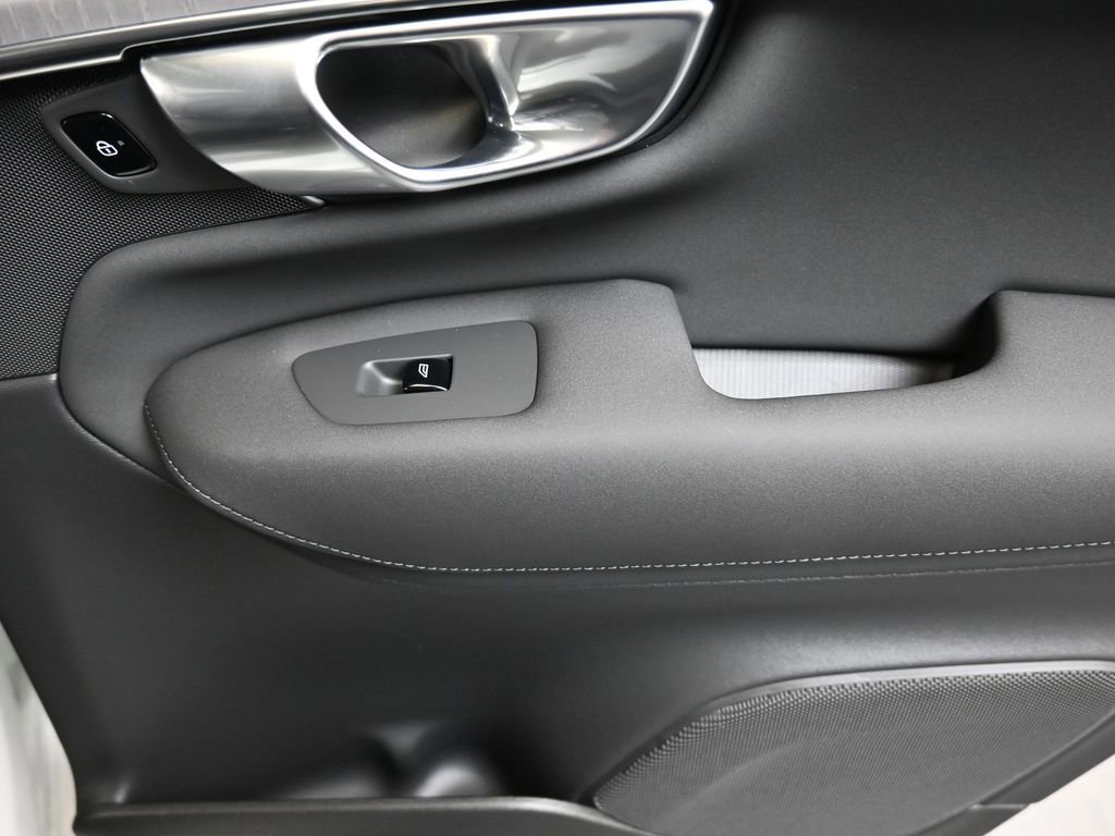 New 2026 Volvo XC90 B6 Ultra w/ Protection Package Premier image 15