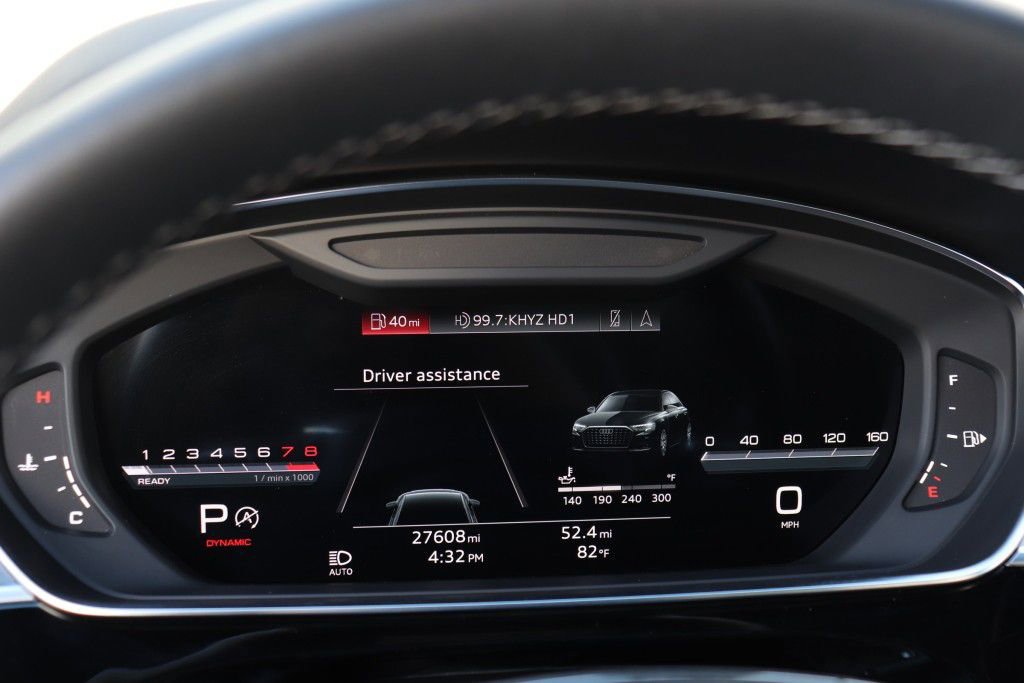 Used 2023 Audi S8 AWD/4WD image 44