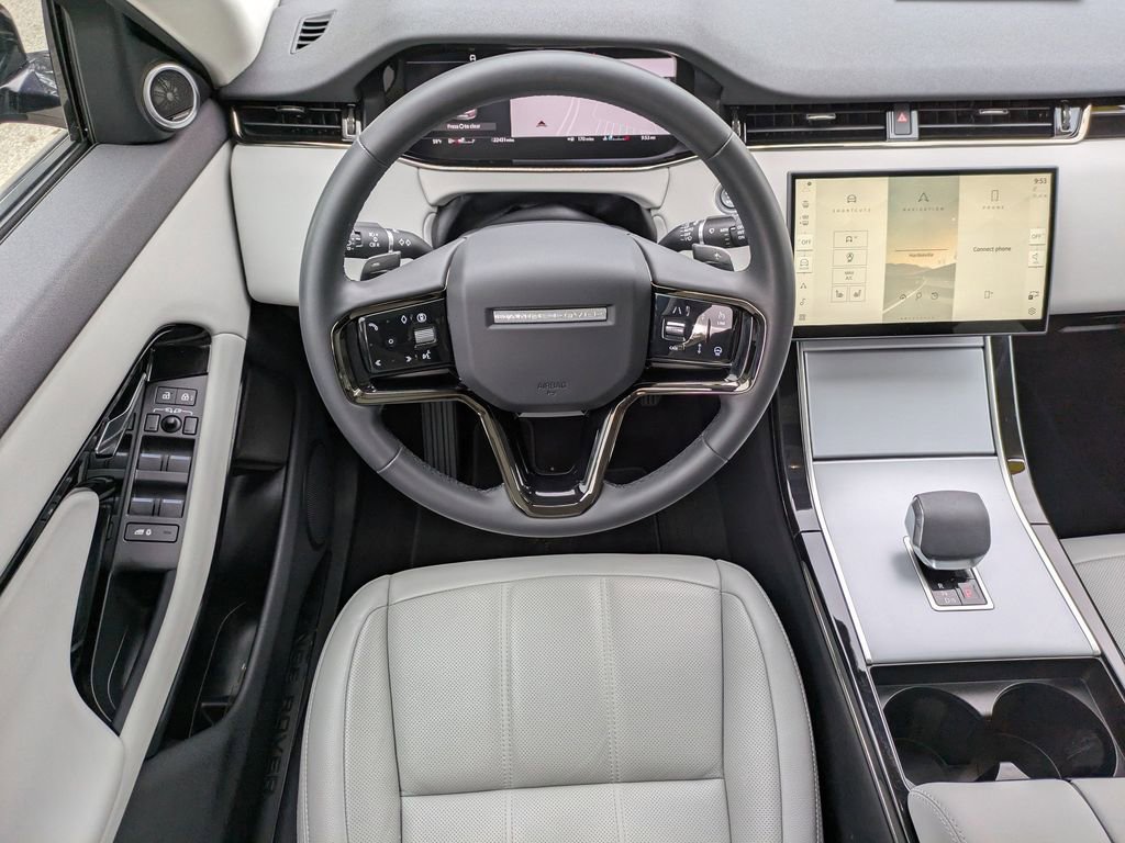 Used 2024 Land Rover Range Rover Evoque S image 17