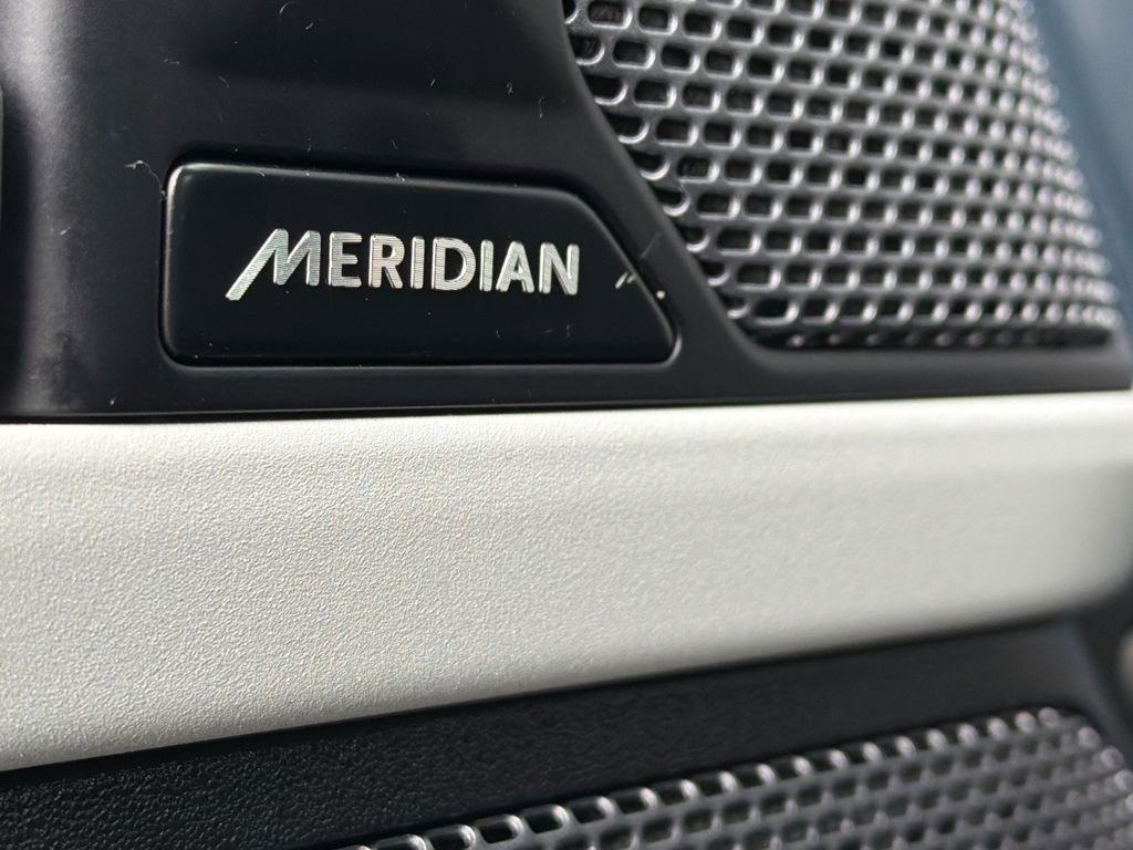 Used 2023 Land Rover Defender 110 S image 33