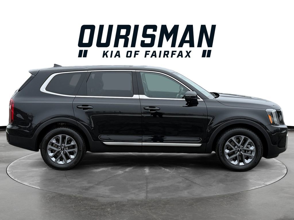 Certified 2023 Kia Telluride LX image 7