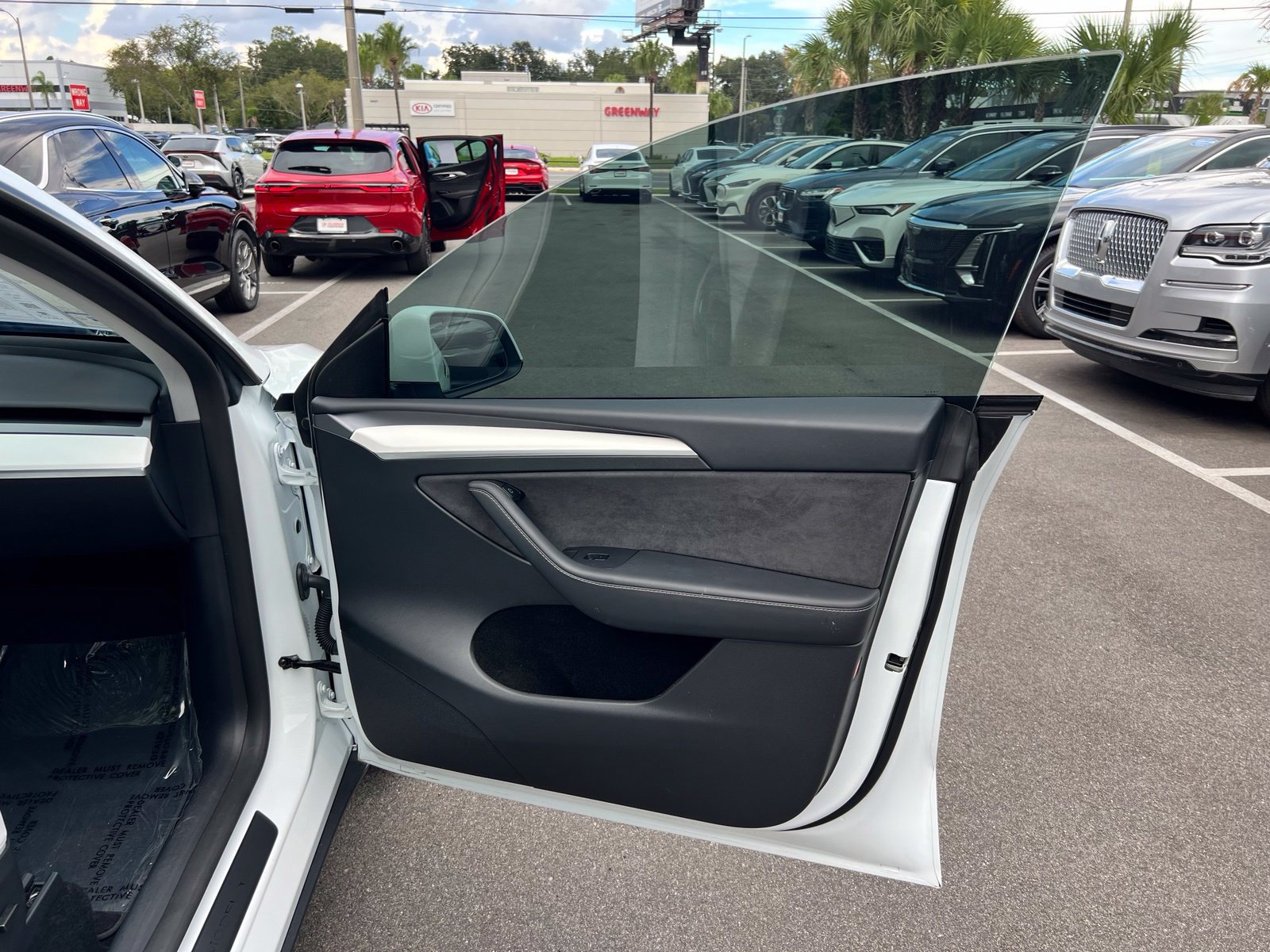 Used 2025 Tesla Model Y Long Range RWD image 63