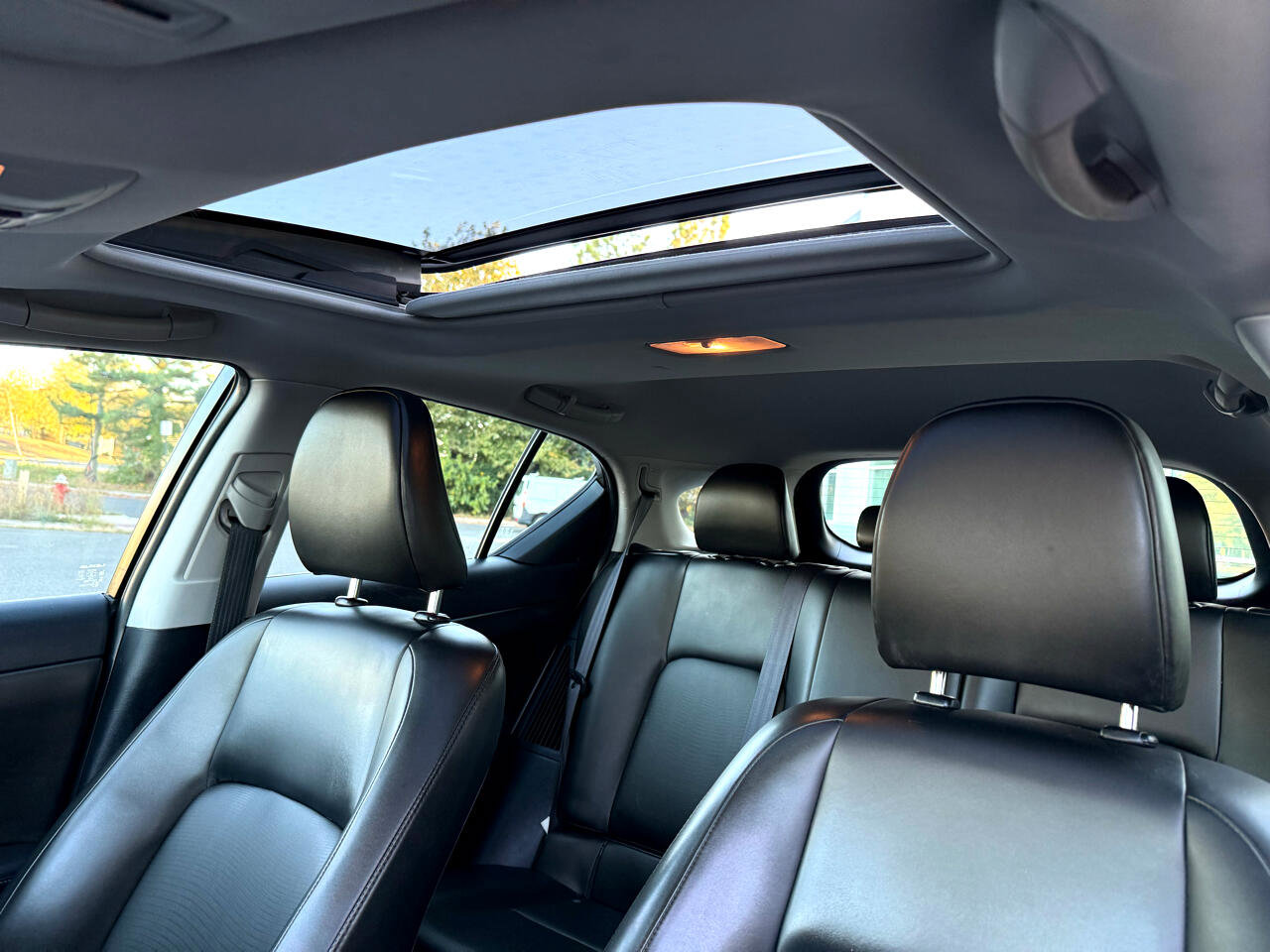 Used 2013 Lexus CT 200h image 37