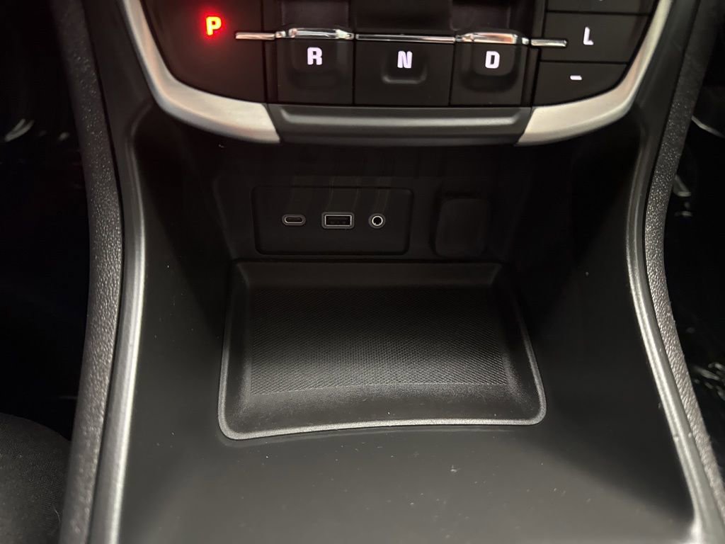 Used 2024 GMC Terrain SLE w/ Elevation Edition FWD image 20