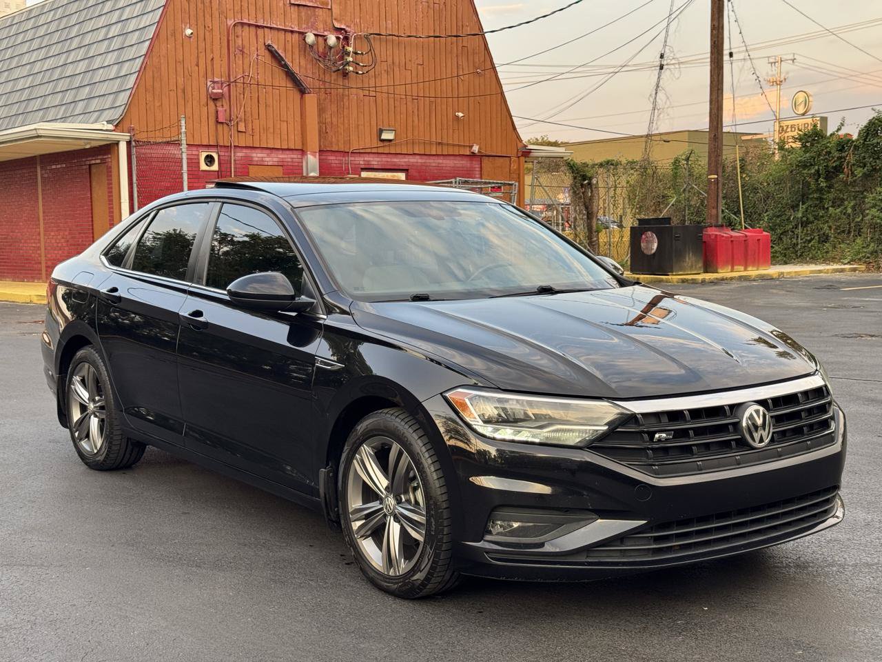 Used 2021 Volkswagen Jetta R-Line FWD image 2