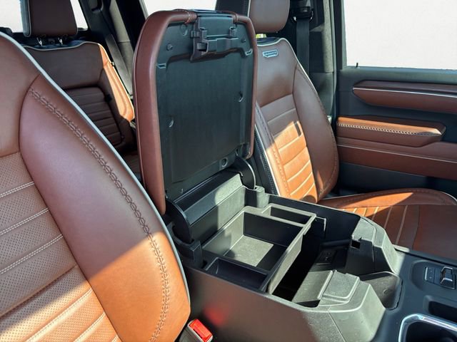 Used 2024 GMC Sierra 2500 Denali Ultimate w/ Max Trailering Package AWD/4WD image 17
