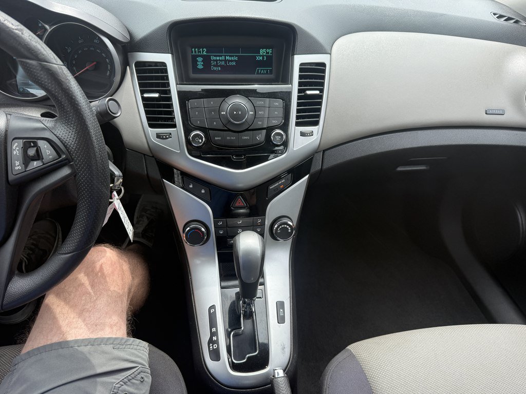Used 2014 Chevrolet Cruze LS FWD image 16
