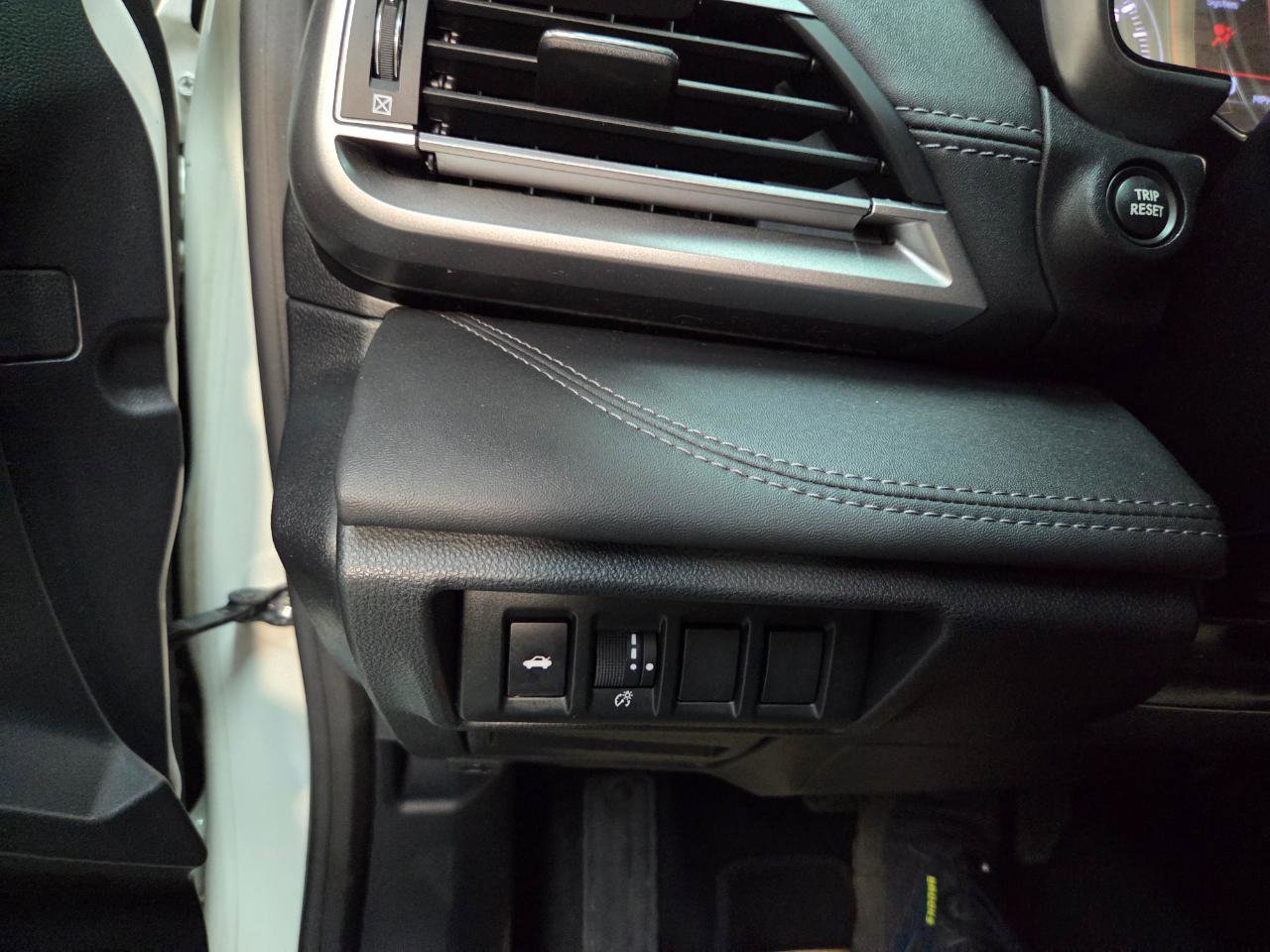 Used 2020 Subaru Legacy Limited AWD/4WD image 26