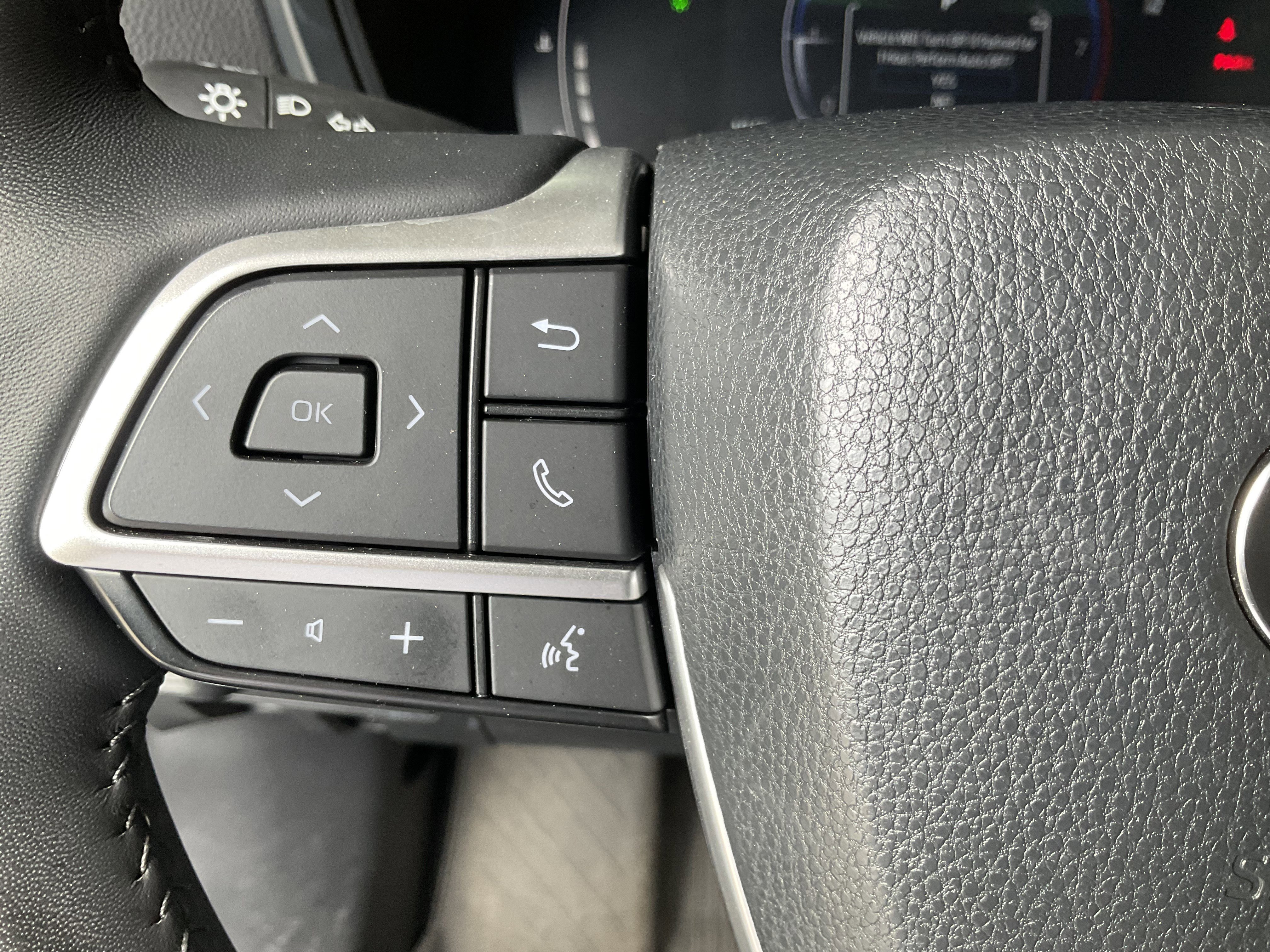 Used 2024 Toyota Grand Highlander XLE image 32