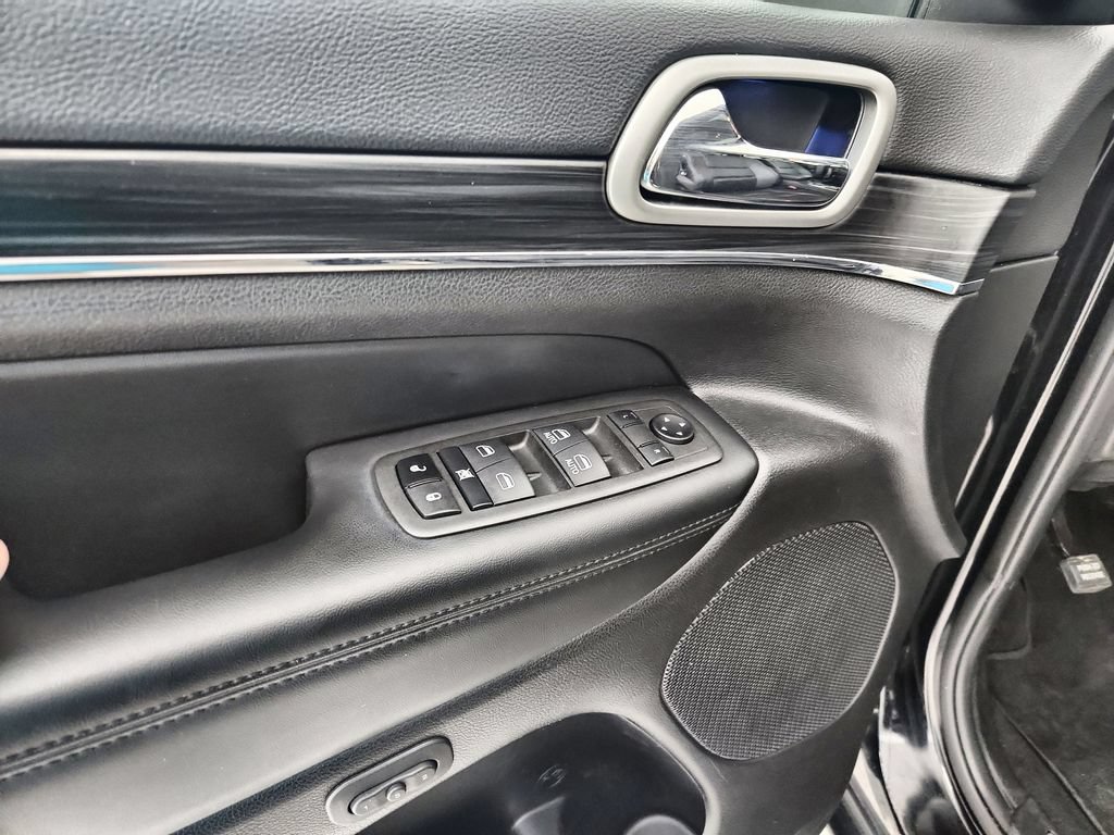 Used 2022 Jeep Grand Cherokee Limited AWD/4WD image 24