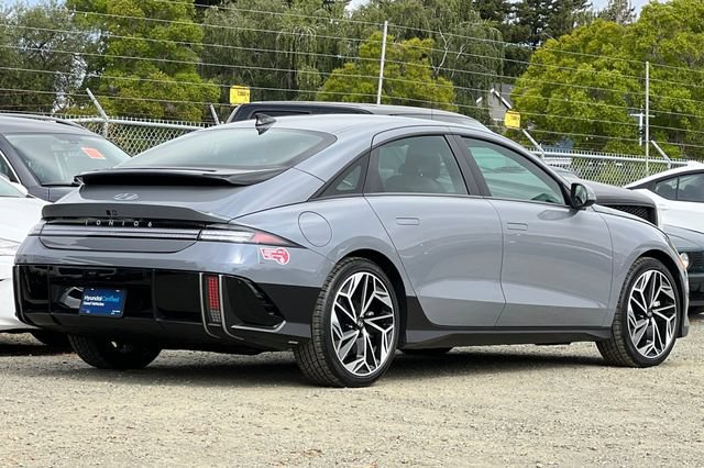 Certified 2024 Hyundai Ioniq 6 Limited RWD image 5