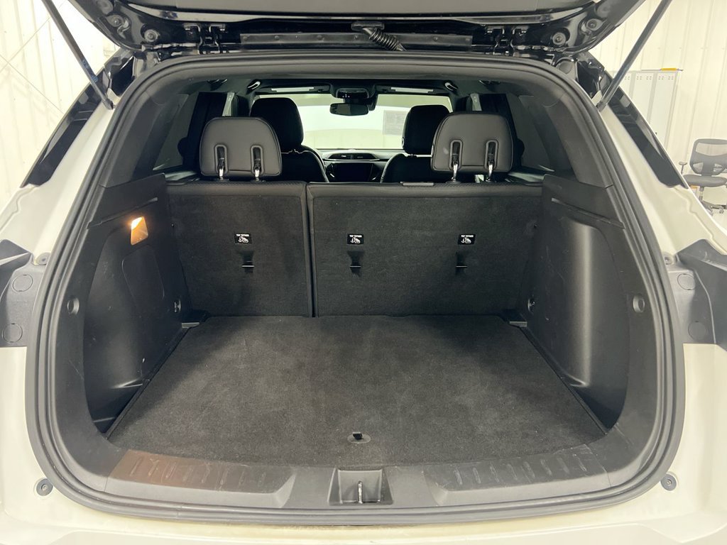 Used 2021 Chevrolet TrailBlazer RS w/ Convenience Package FWD image 22