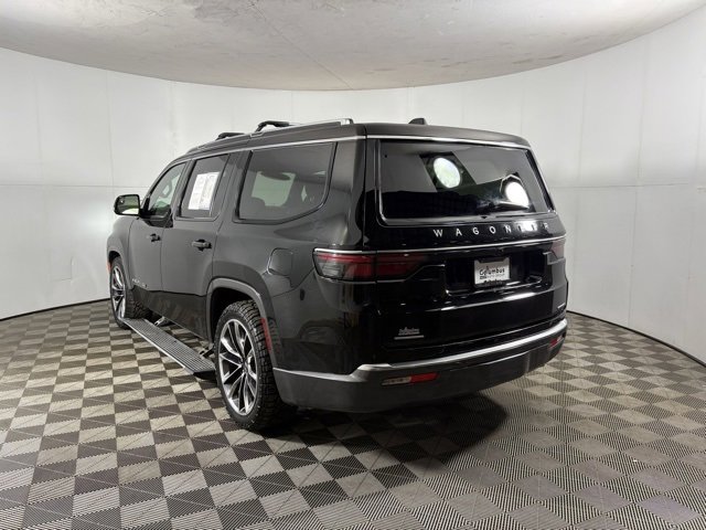 Used 2022 Jeep Wagoneer Series III w/ Premium Group I image 3