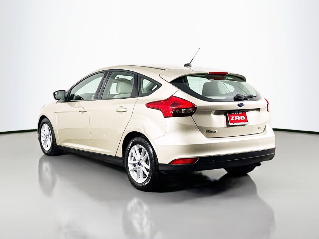 Used 2018 Ford Focus SE image 3