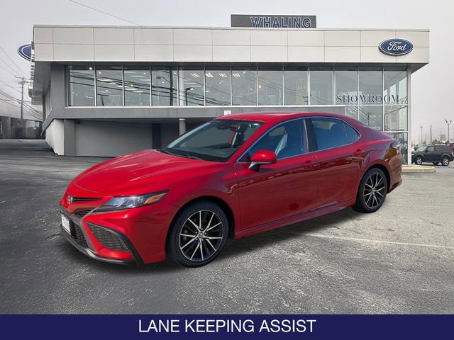 Used 2021 Toyota Camry SE FWD image 3