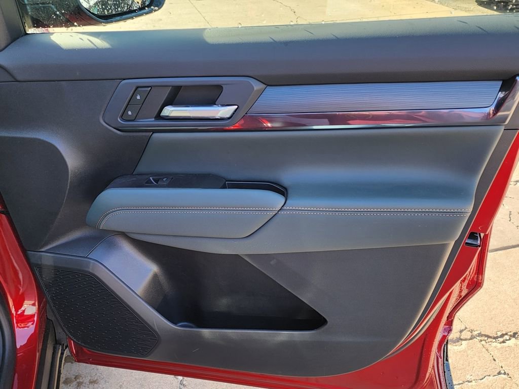 New 2026 GMC Terrain AT4 w/ Convenience Package III image 38