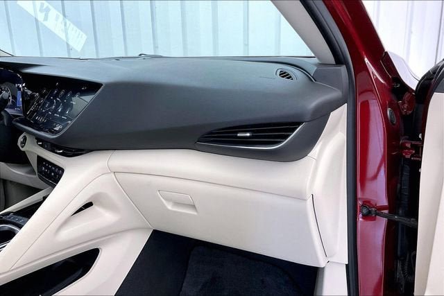 Certified 2023 Buick Envision Avenir image 18