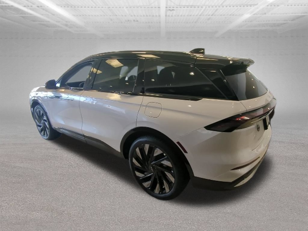 New 2026 Lincoln Nautilus Reserve AWD/4WD image 4