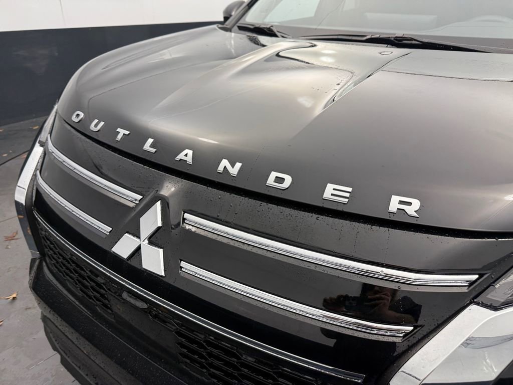 New 2026 Mitsubishi Outlander ES AWD/4WD image 31