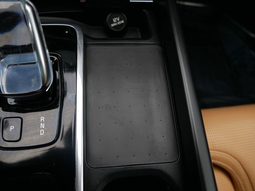 Used 2022 Volvo XC60 T8 Inscription w/ Advanced Package image 26