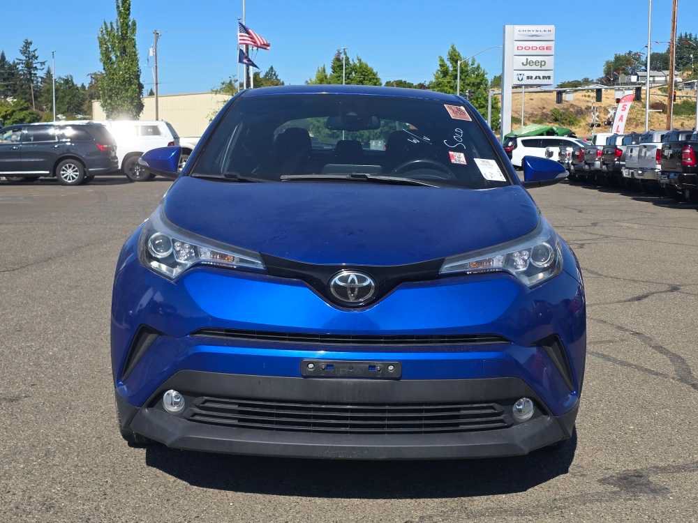 Used 2018 Toyota C-HR XLE FWD image 5