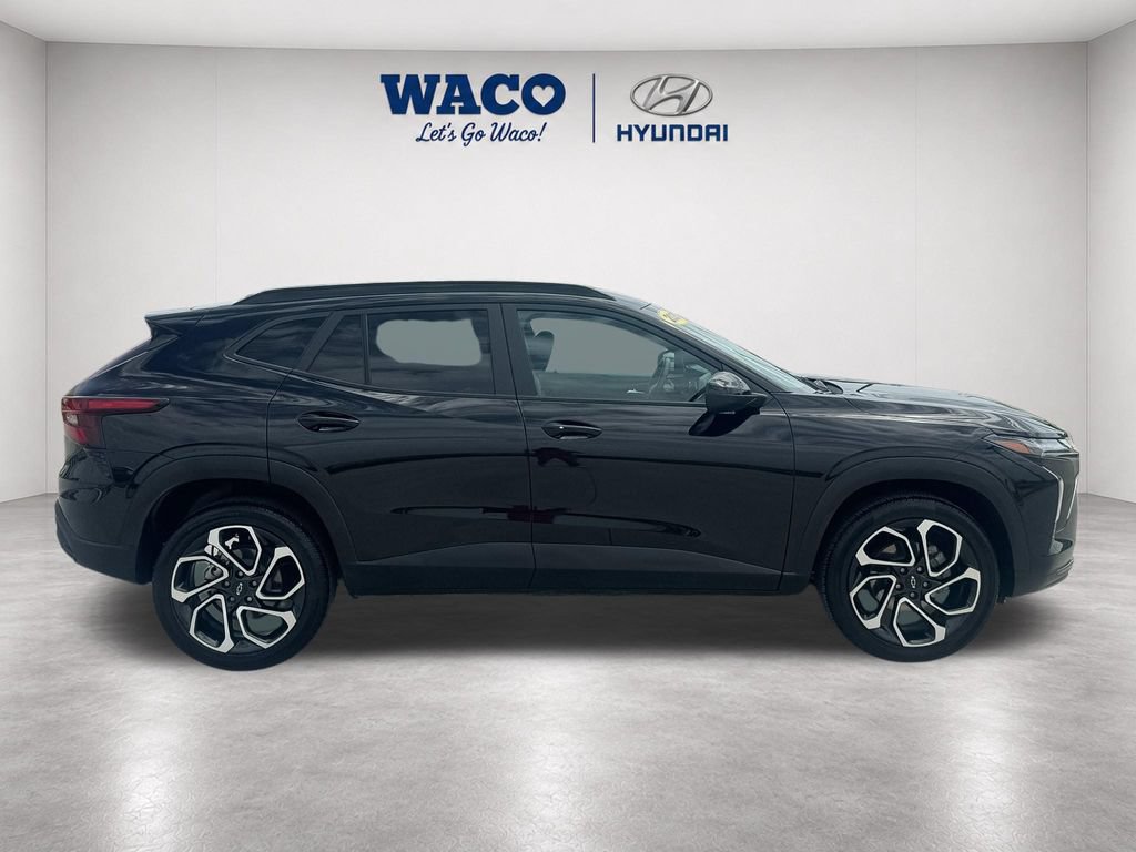 Used 2025 Chevrolet Trax RS w/ Driver Confidence Package FWD image 9