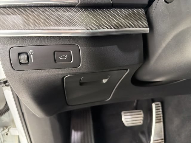 Used 2019 Volvo XC90 T6 R-Design AWD/4WD image 12