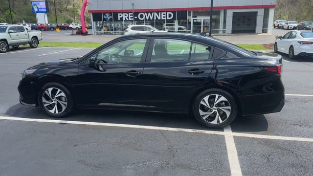 Used 2025 Subaru Legacy Premium AWD/4WD image 6
