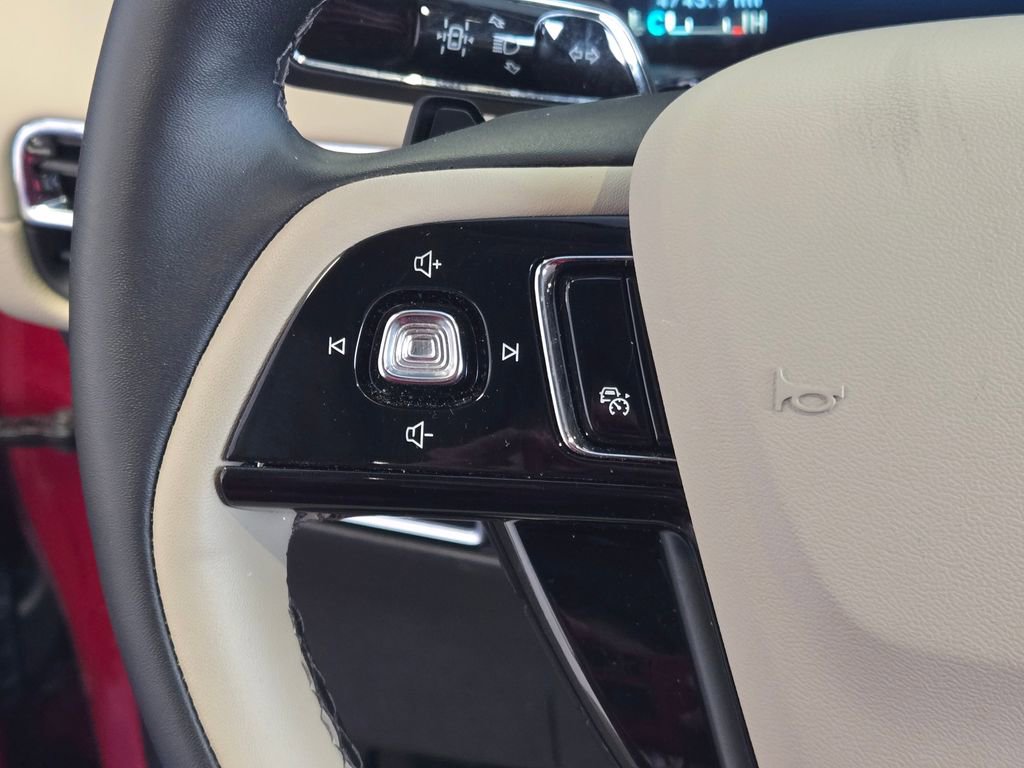 Used 2025 Lincoln Corsair AWD image 15