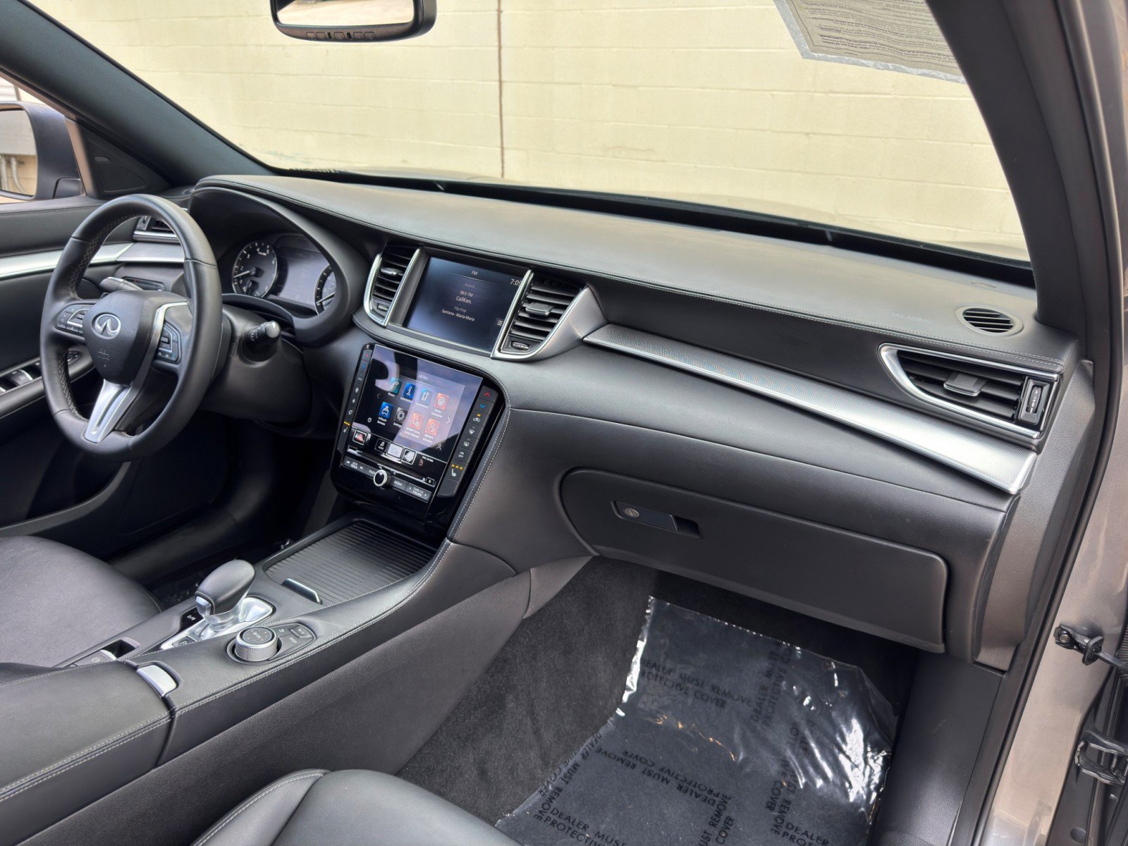 Used 2021 INFINITI QX50 Luxe w/ Appearance Package AWD/4WD image 14