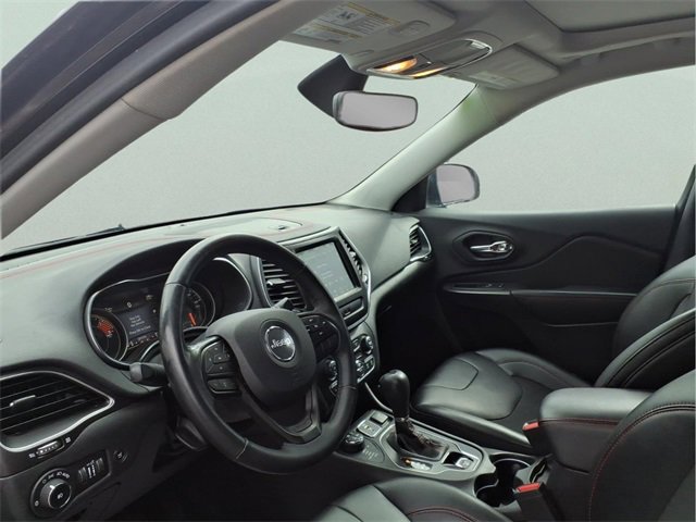 Used 2019 Jeep Cherokee Trailhawk w/ Comfort/Convenience Group image 11