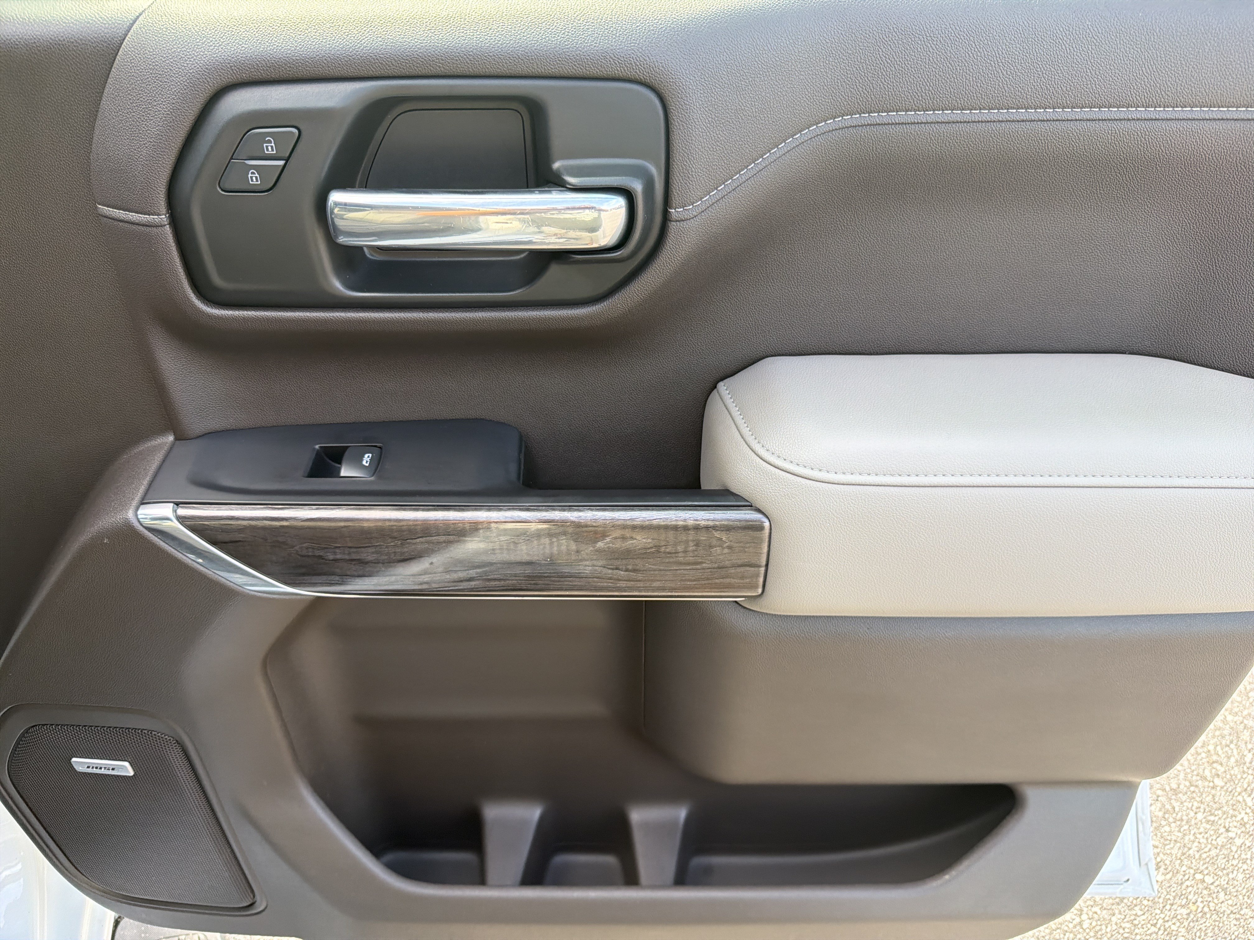 Certified 2020 Chevrolet Silverado 1500 LTZ AWD/4WD image 15