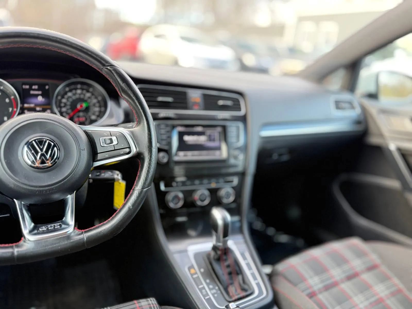 Used 2015 Volkswagen GTI S FWD image 22