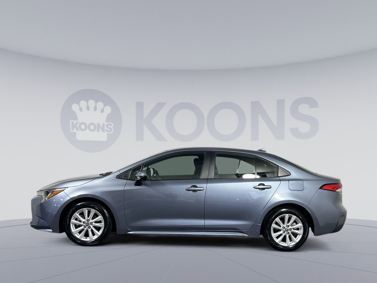 Used 2025 Toyota Corolla LE w/ LE Premium Package FWD image 7