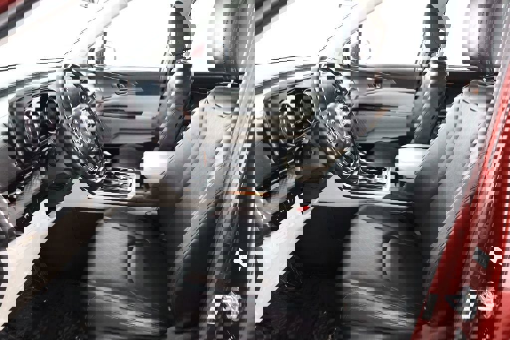 Used 2022 Kia Carnival LX image 20